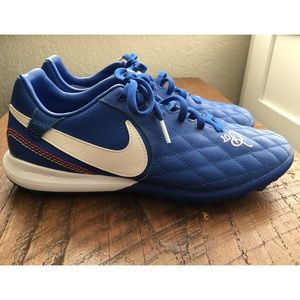 Women's Nike Tiempo Legend Sneakers